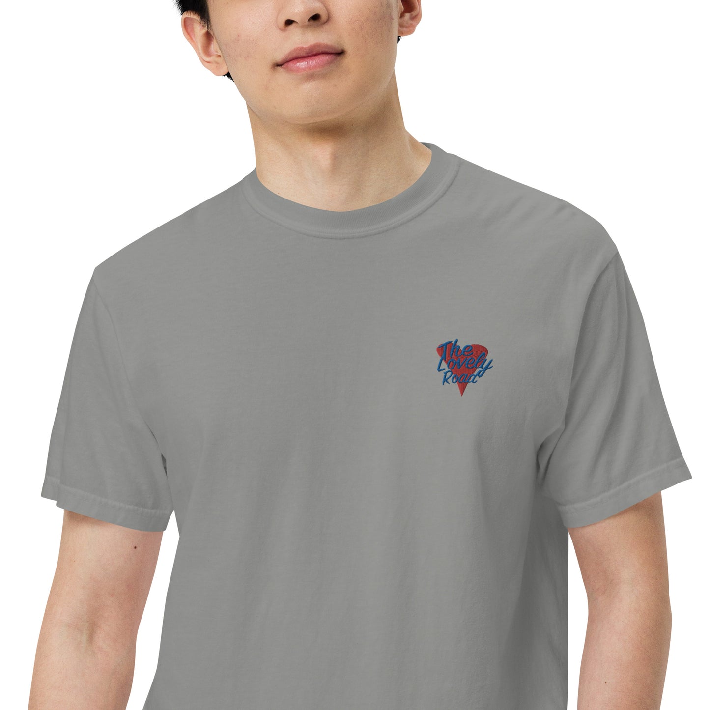 The Lovely Road | Embroidered t-shirt