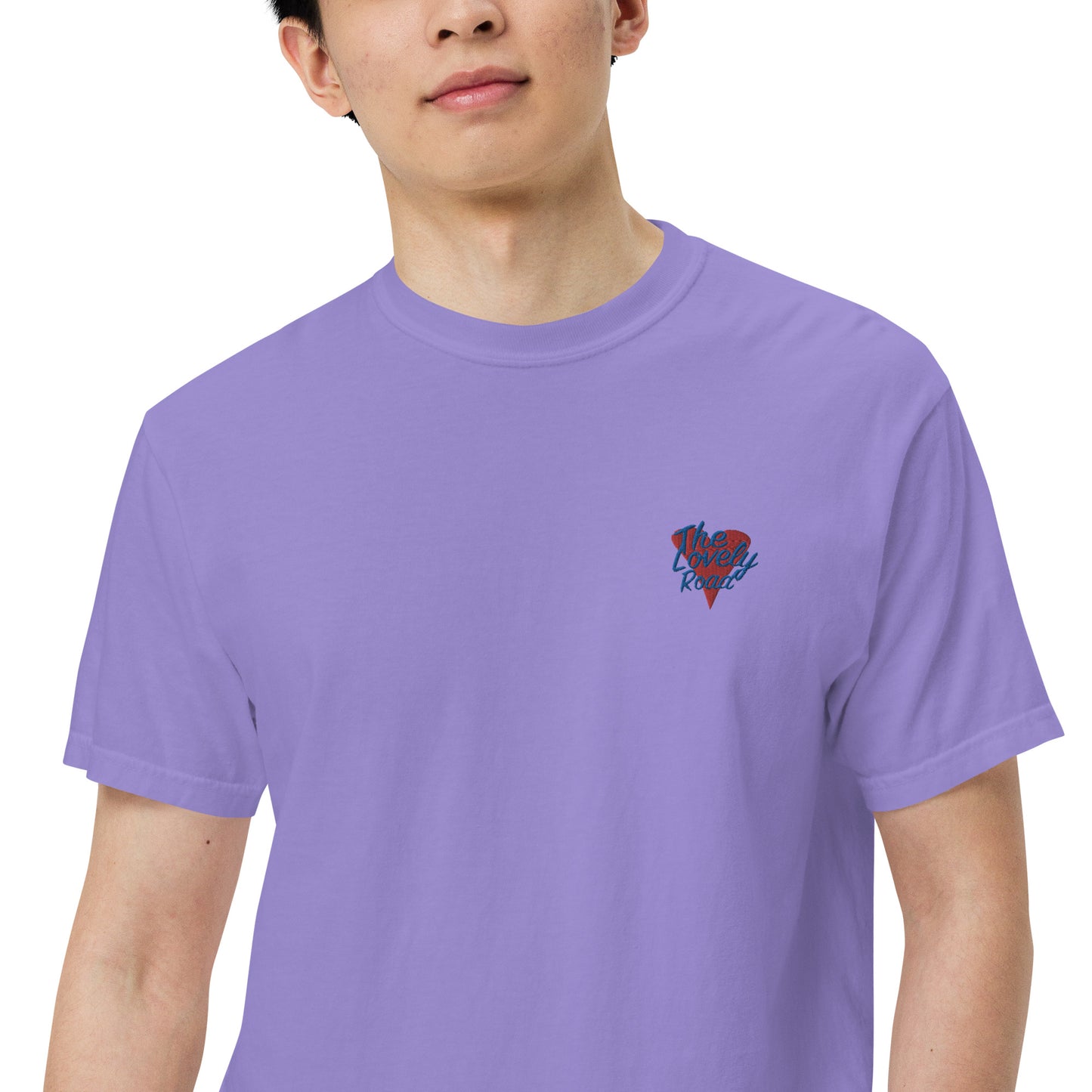 The Lovely Road | Embroidered t-shirt