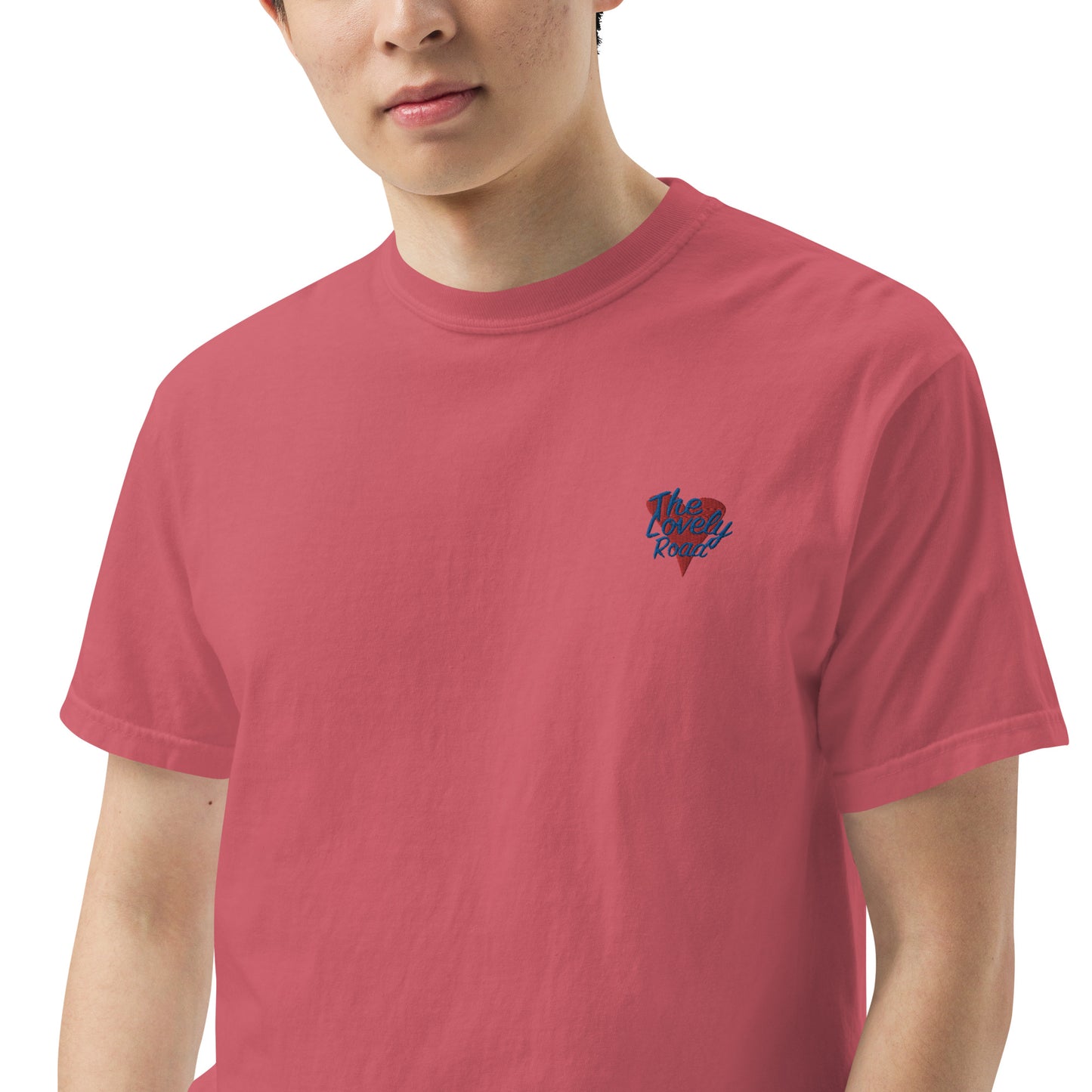The Lovely Road | Embroidered t-shirt