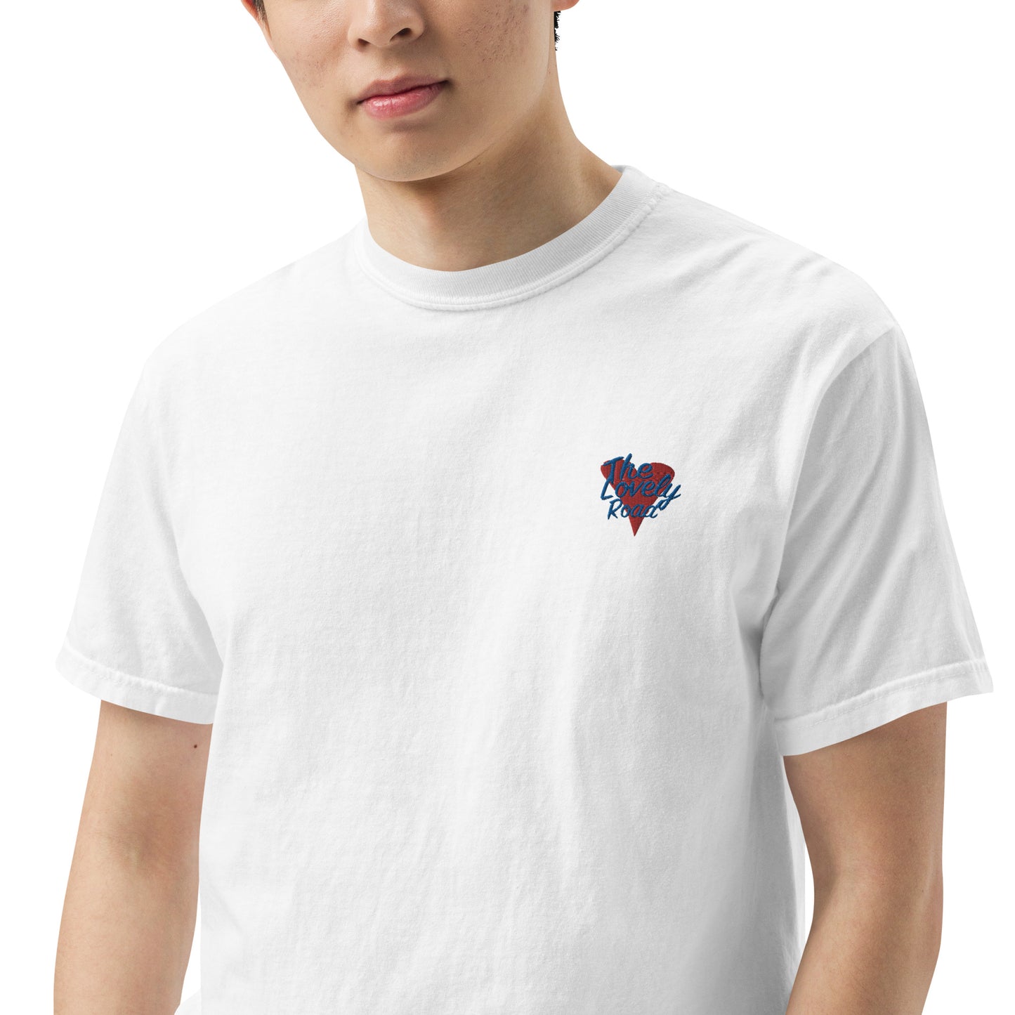 The Lovely Road | Embroidered t-shirt